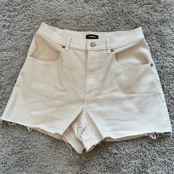 Express Super High Waisted Coated Mom Shorts - Pale Pink - Size 4 - Picture 4 of 6